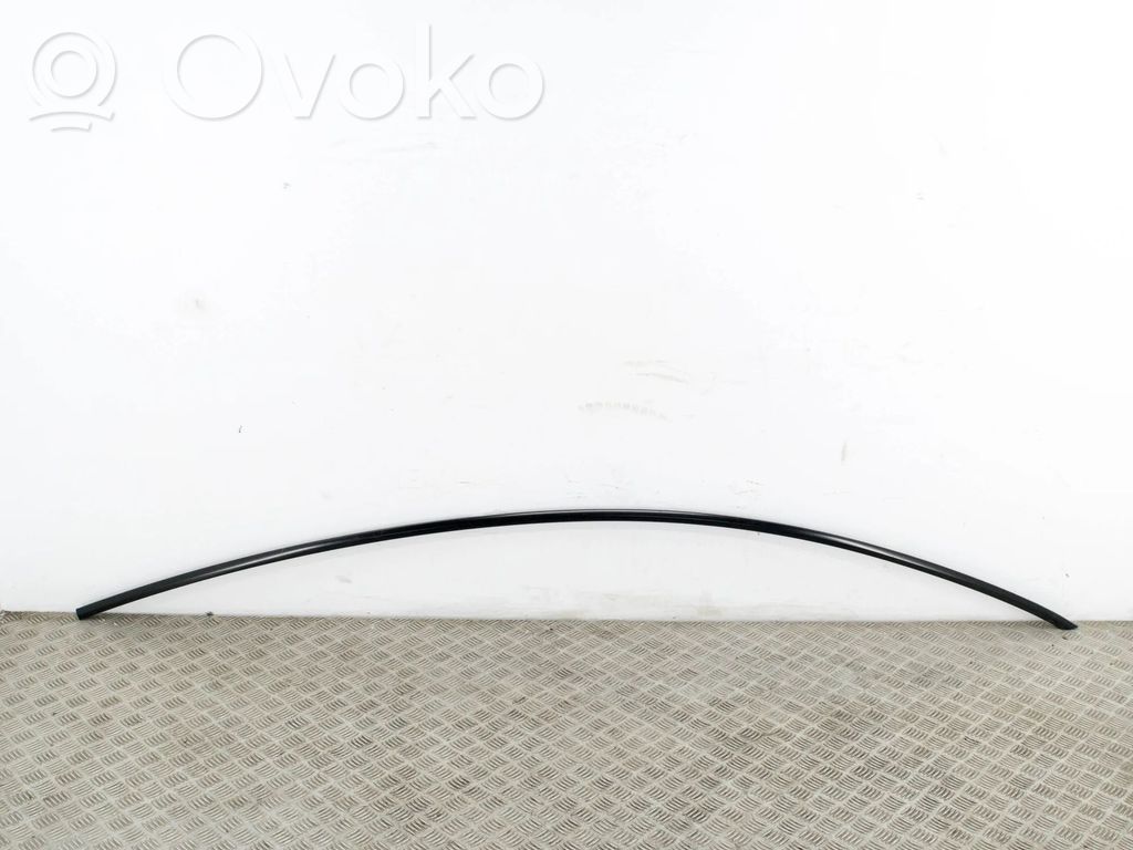 Katon muotolistan suoja   108352001D