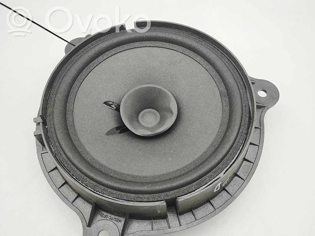 Altavoz de la puerta trasera   28156BR00A