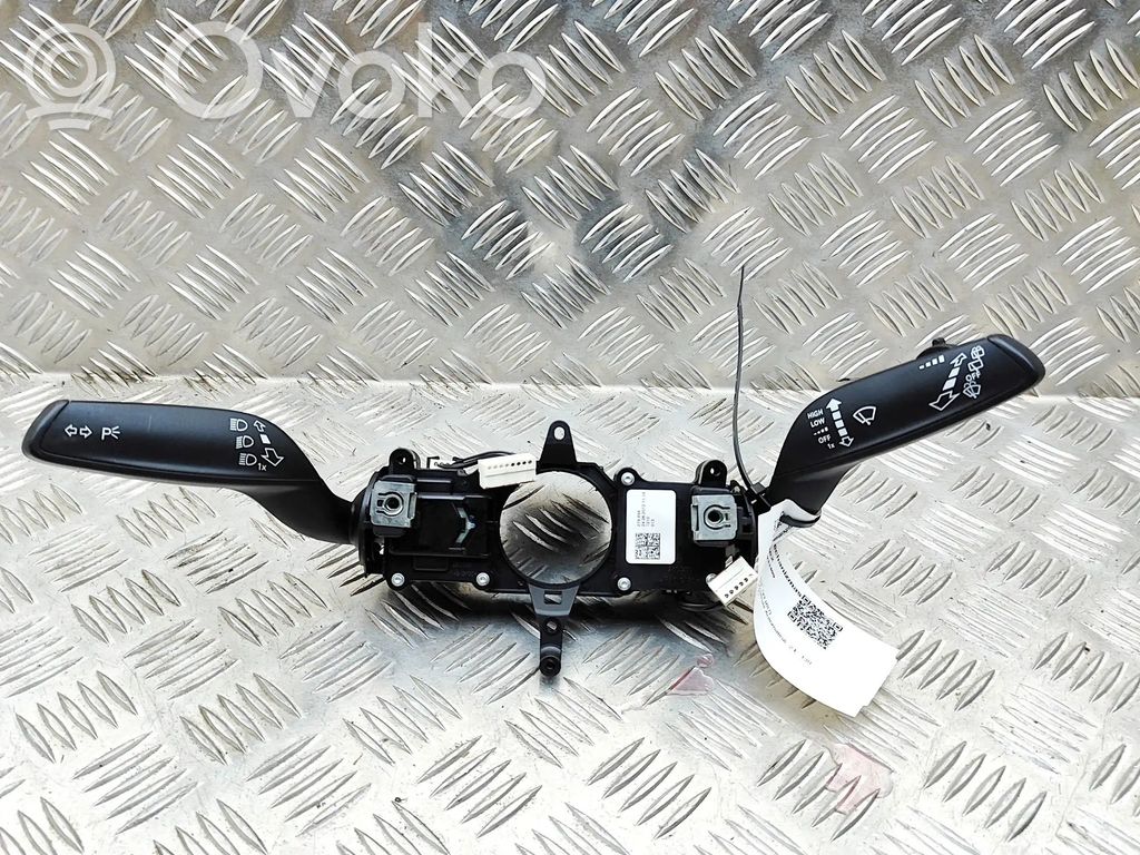 Audi Q3 8U Manetă semnalizator 