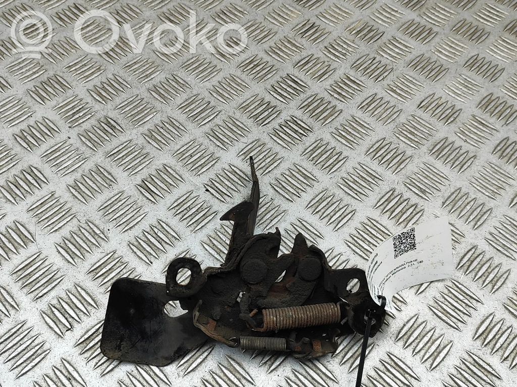Nissan Navara D23 Serrure de capot 