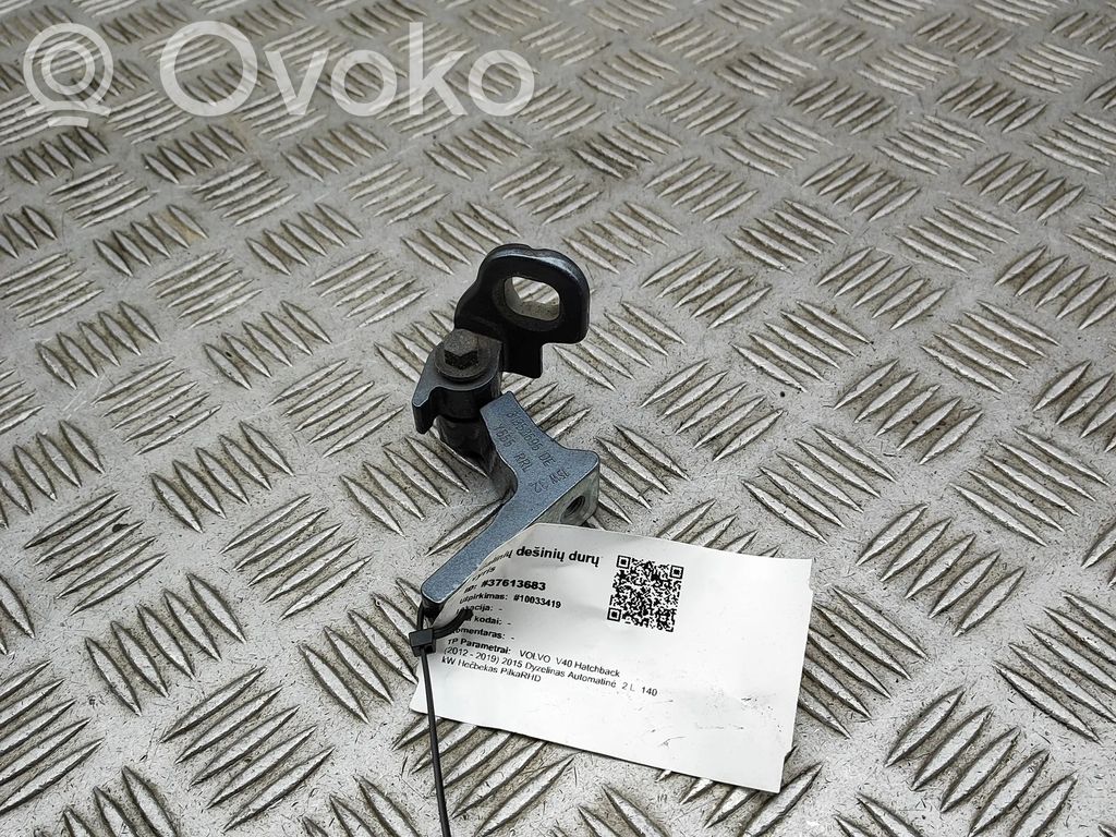Volvo V40 Bisagra superior de la puerta trasera