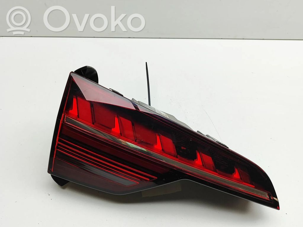 Audi A4 S4 B9 8W Lampy tylnej klapy bagażnika 