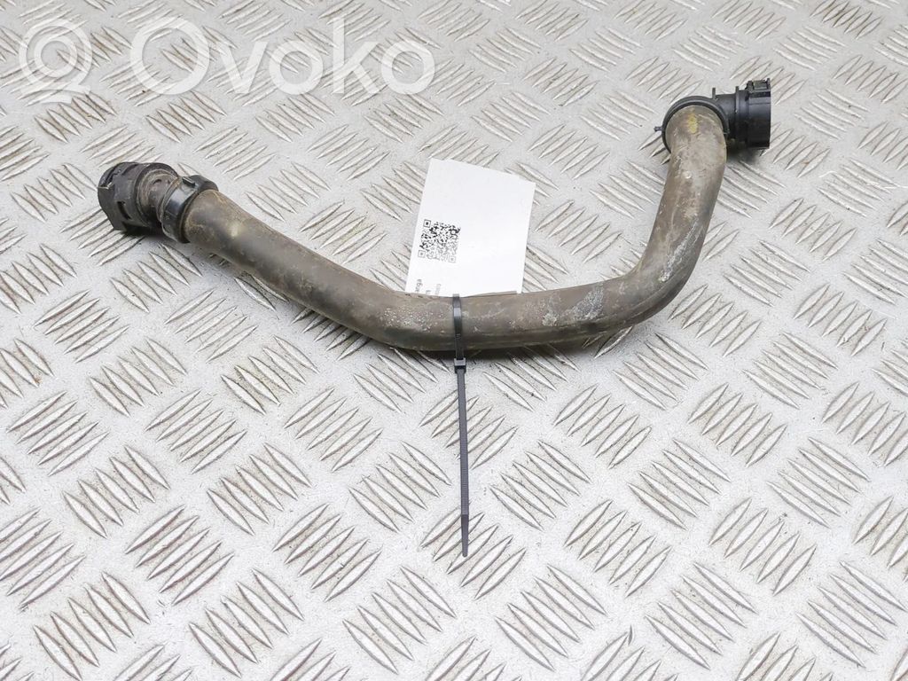 Citroen DS7 Crossback Tubo flessibile del liquido di raffreddamento del motore
