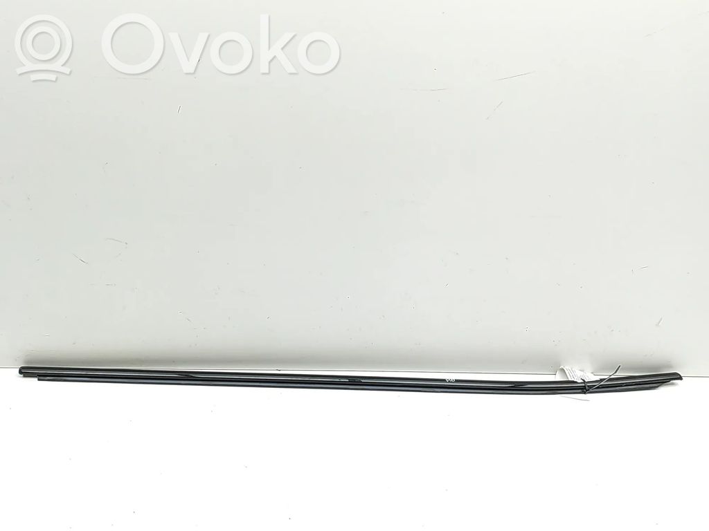 Skoda Enyaq iV Cheder geam 
