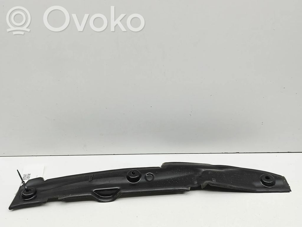 Volvo C40 Mască aripă față (turnată) 