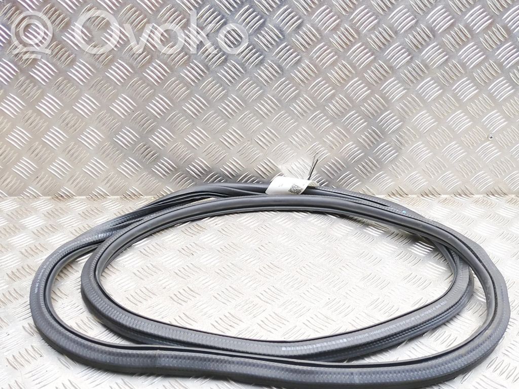 Skoda Octavia Mk4 Takaoven kumitiiviste 