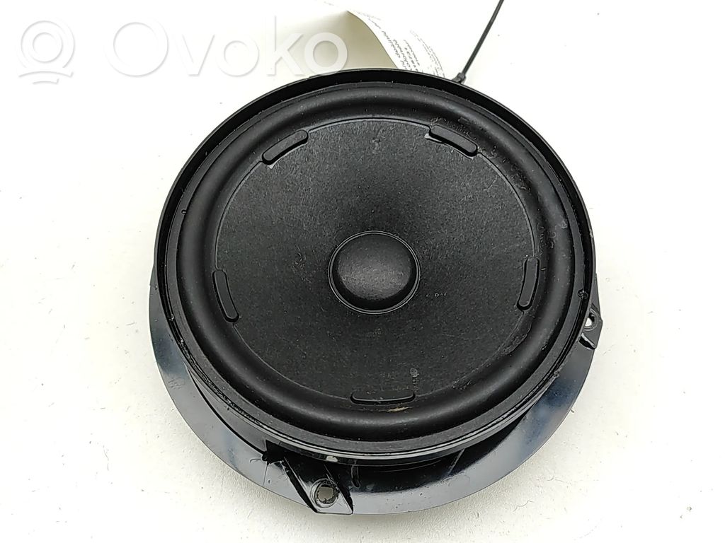 Cupra Born Altavoz de la puerta delantera 
