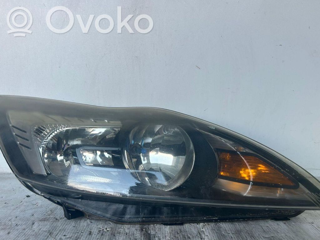 Ford Focus Headlight/headlamp 