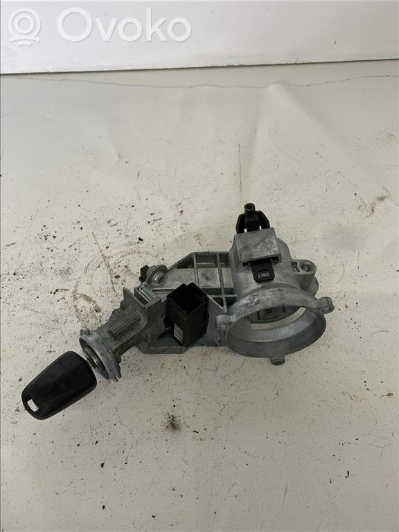 Opel Corsa D Užvedimo spynelė 