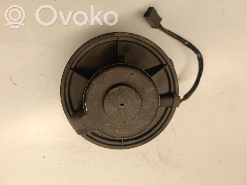 Audi 80 90 B3 Mazā radiatora ventilators 