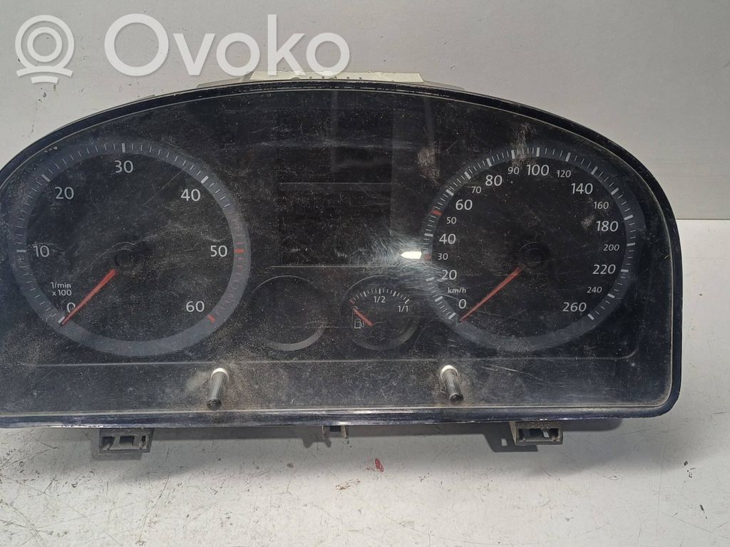 Volkswagen Caddy Speedometer (instrument cluster) 