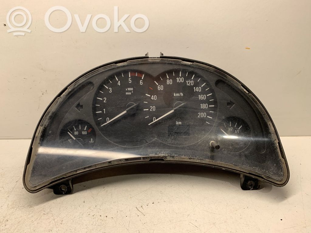 Opel Corsa C Speedometer (instrument cluster) 