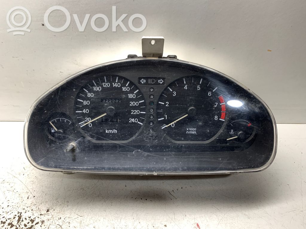 Mitsubishi Carisma Speedometer (instrument cluster) 