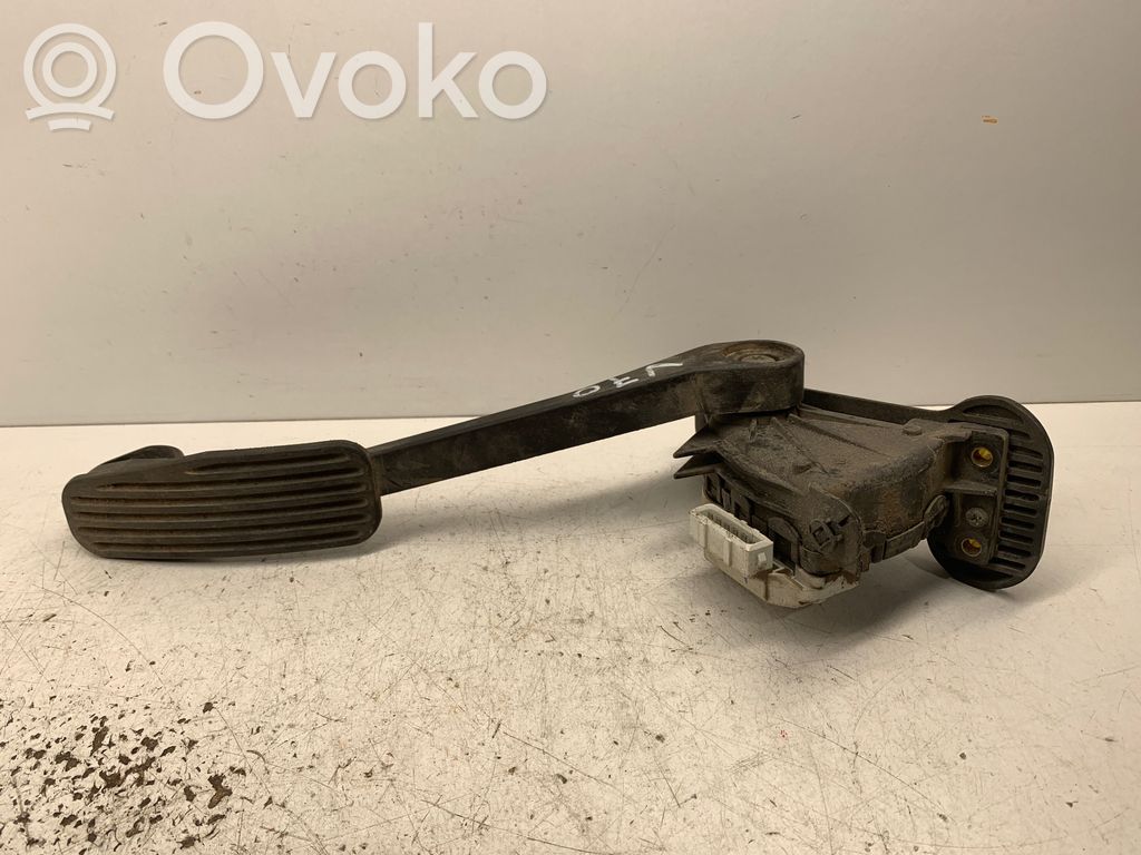 Volvo V70 Accelerator throttle pedal 