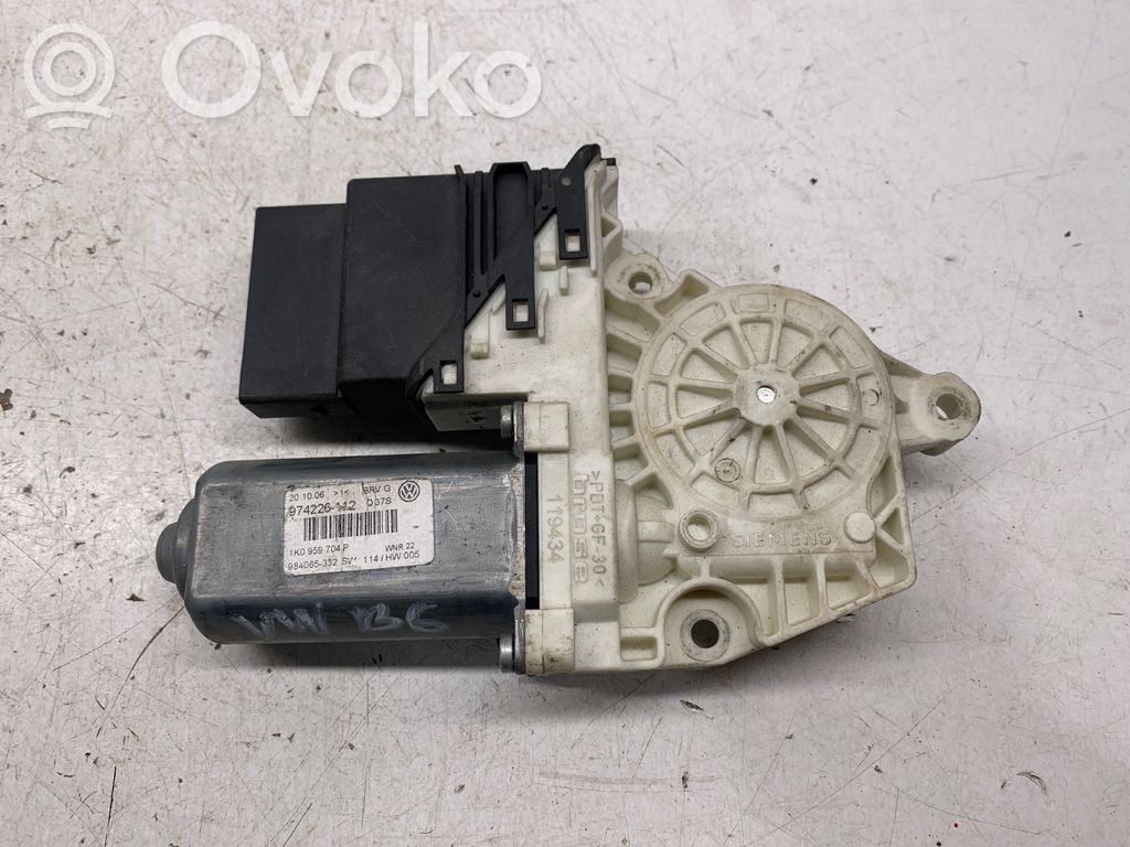 Volkswagen PASSAT B6 Silniczek podnoszenia szyby drzwi tylnych 