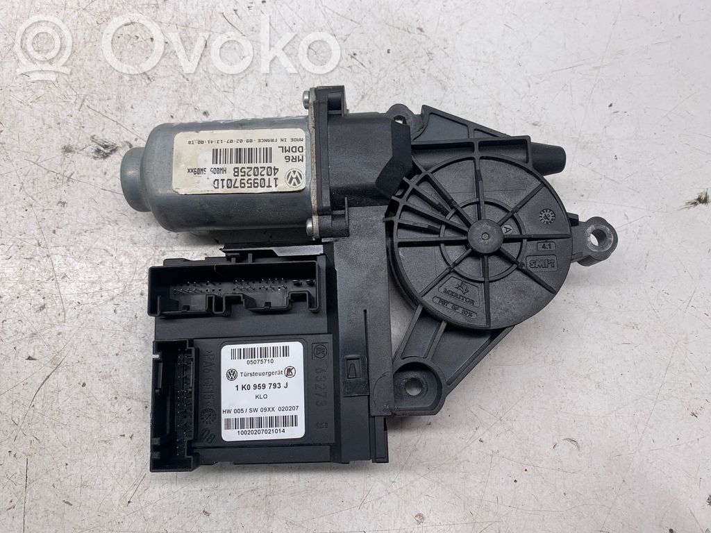 Volkswagen Touran I Silnik regulatora szyby drzwi przednich 