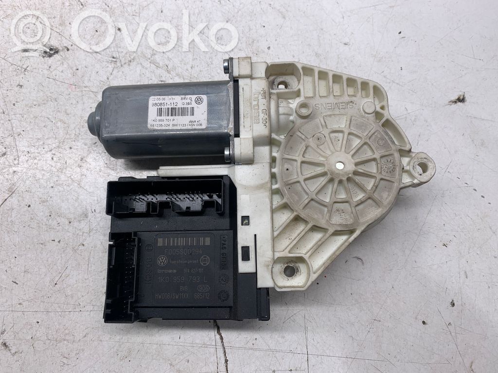 Volkswagen PASSAT B6 Silnik regulatora szyby drzwi przednich 