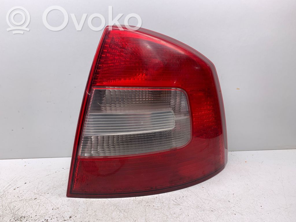 Skoda Octavia Mk2 (1Z) Lampa tylna 