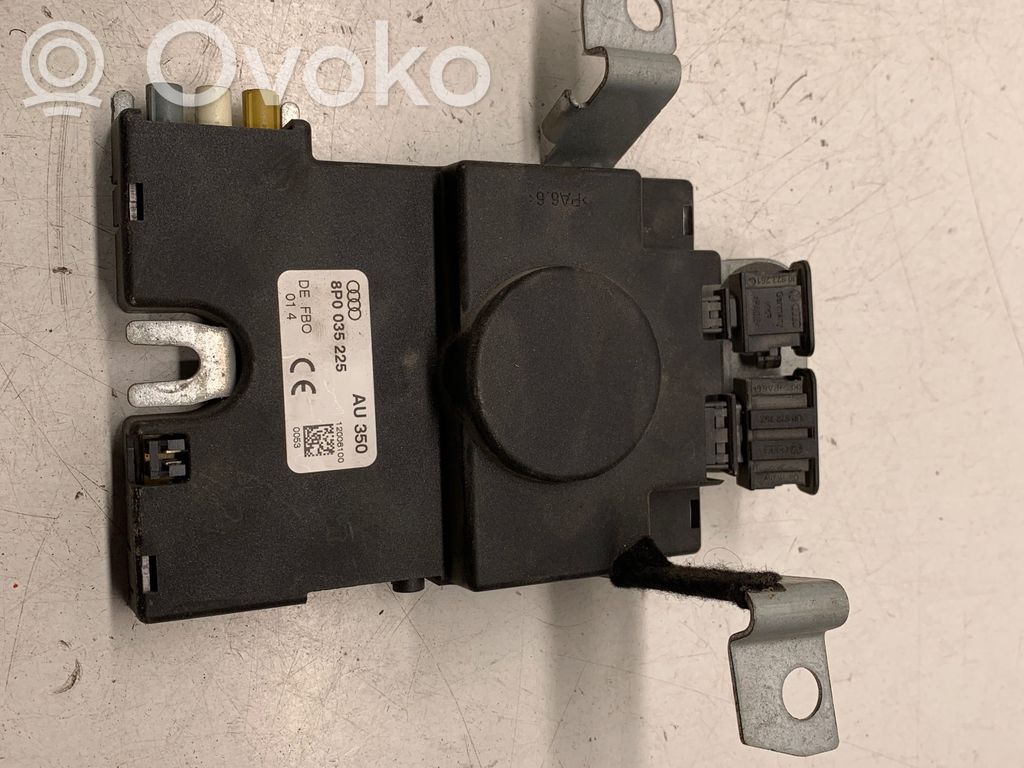 Audi A3 S3 8P Antenos stiprintuvas 