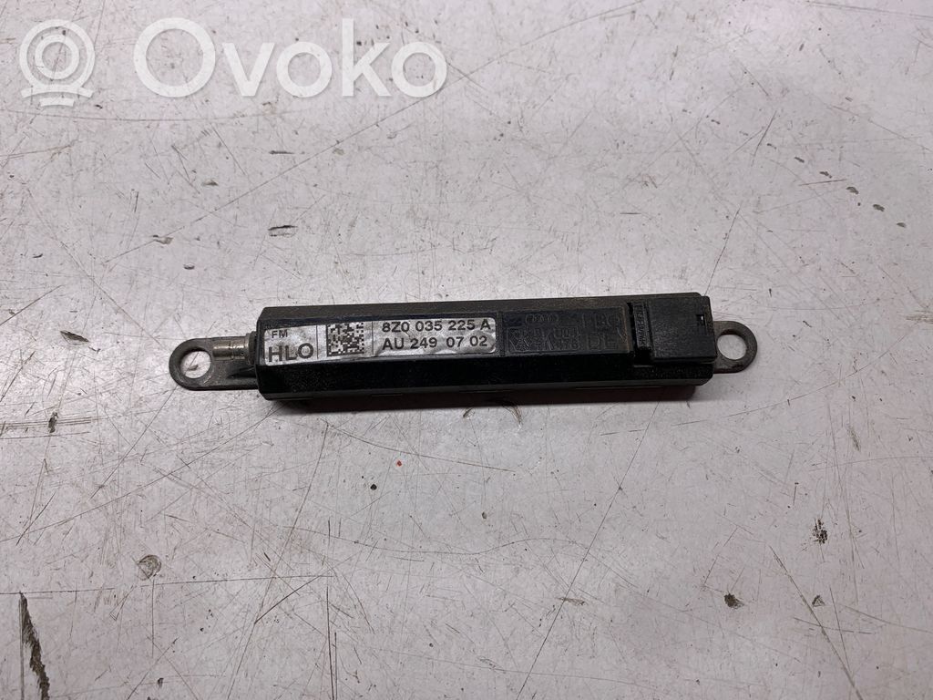 Garso stiprintuvas   8Z0035225A,AU2490702