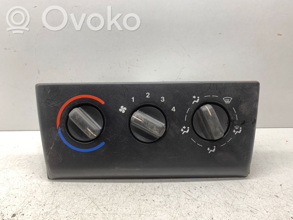 Opel Vectra B Climate control unit 