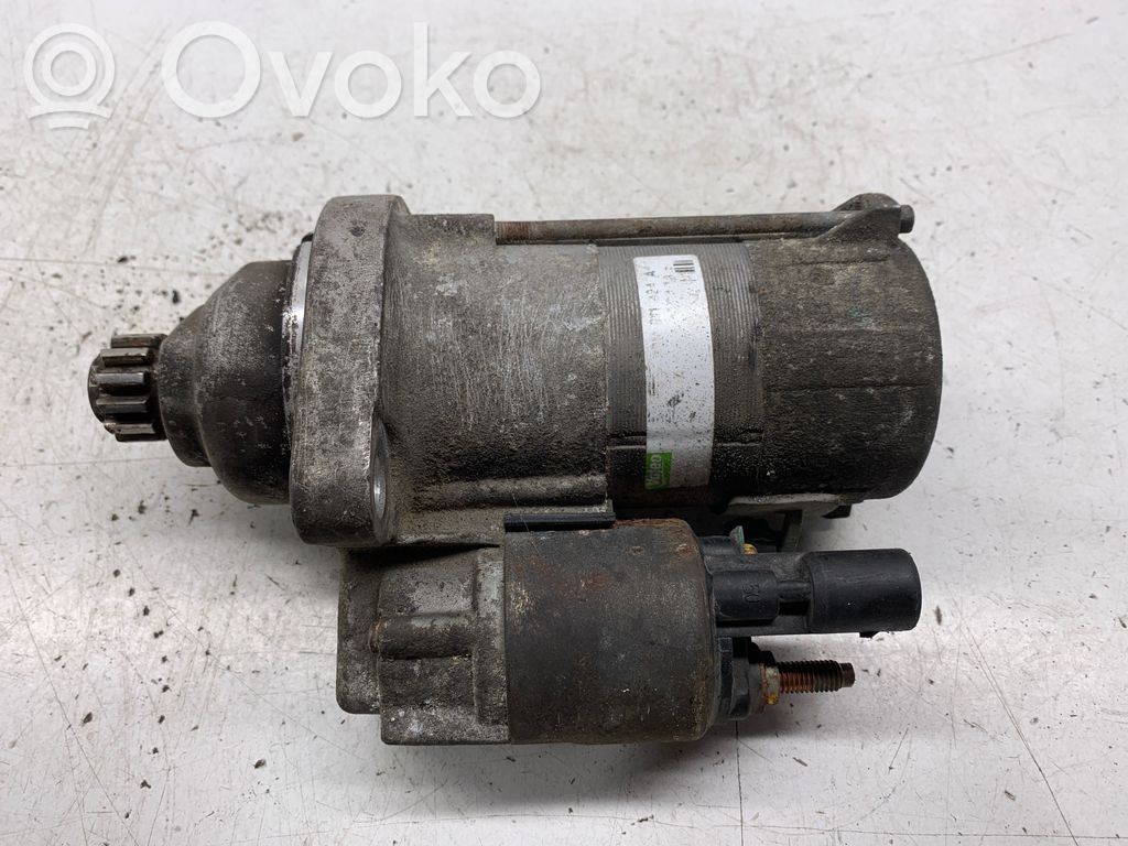 Volkswagen PASSAT B6 Starter motor 