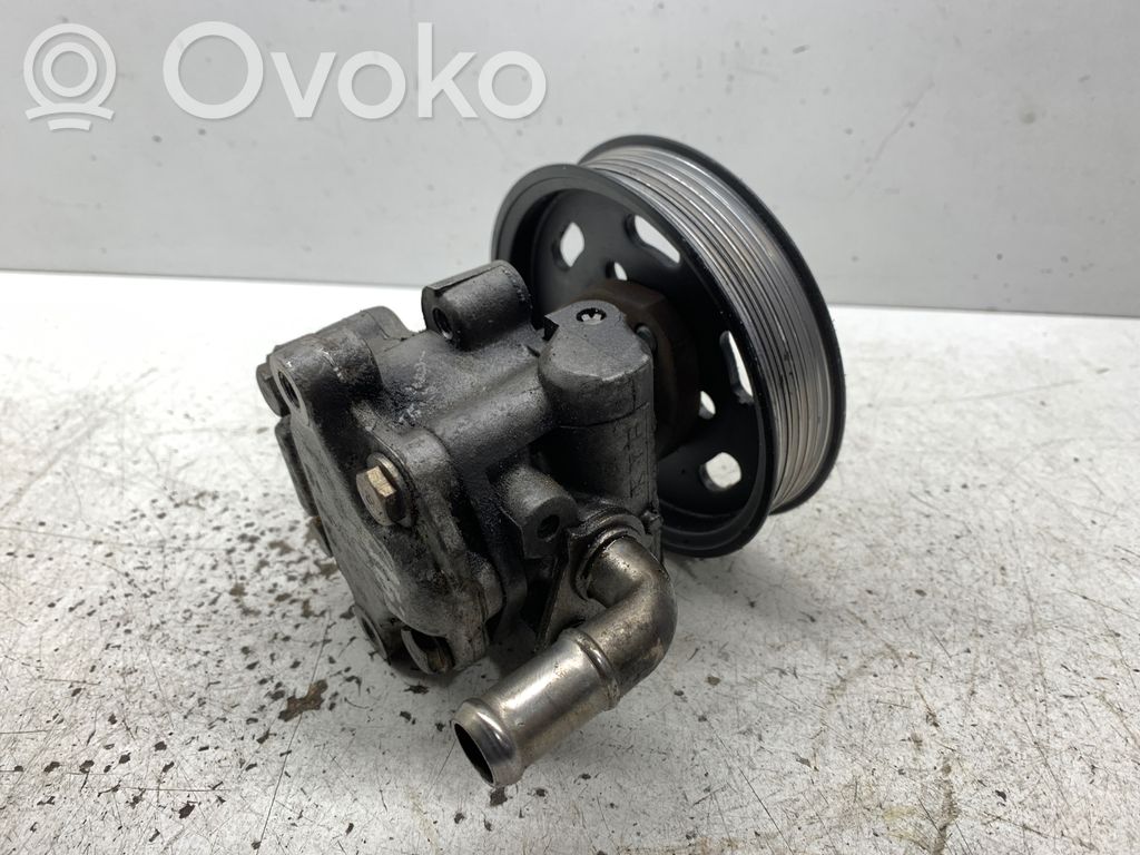 Volkswagen Golf IV Power steering pump 