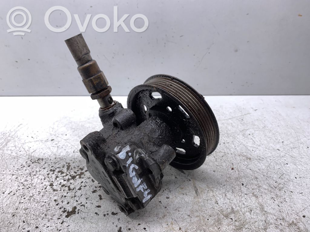 Volkswagen Golf IV Power steering pump 