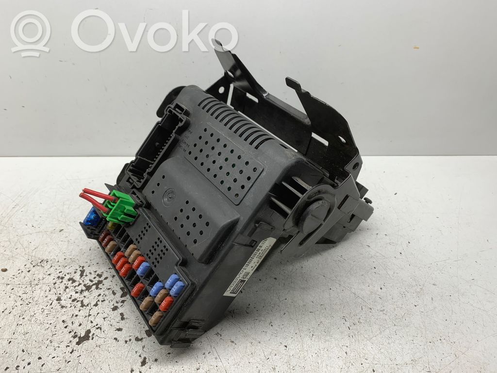 Volvo V70 Fuse module 