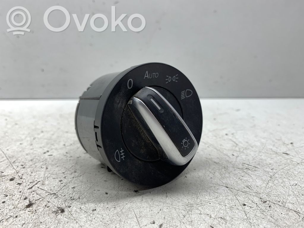 Volkswagen PASSAT B7 Interruptor de luz 