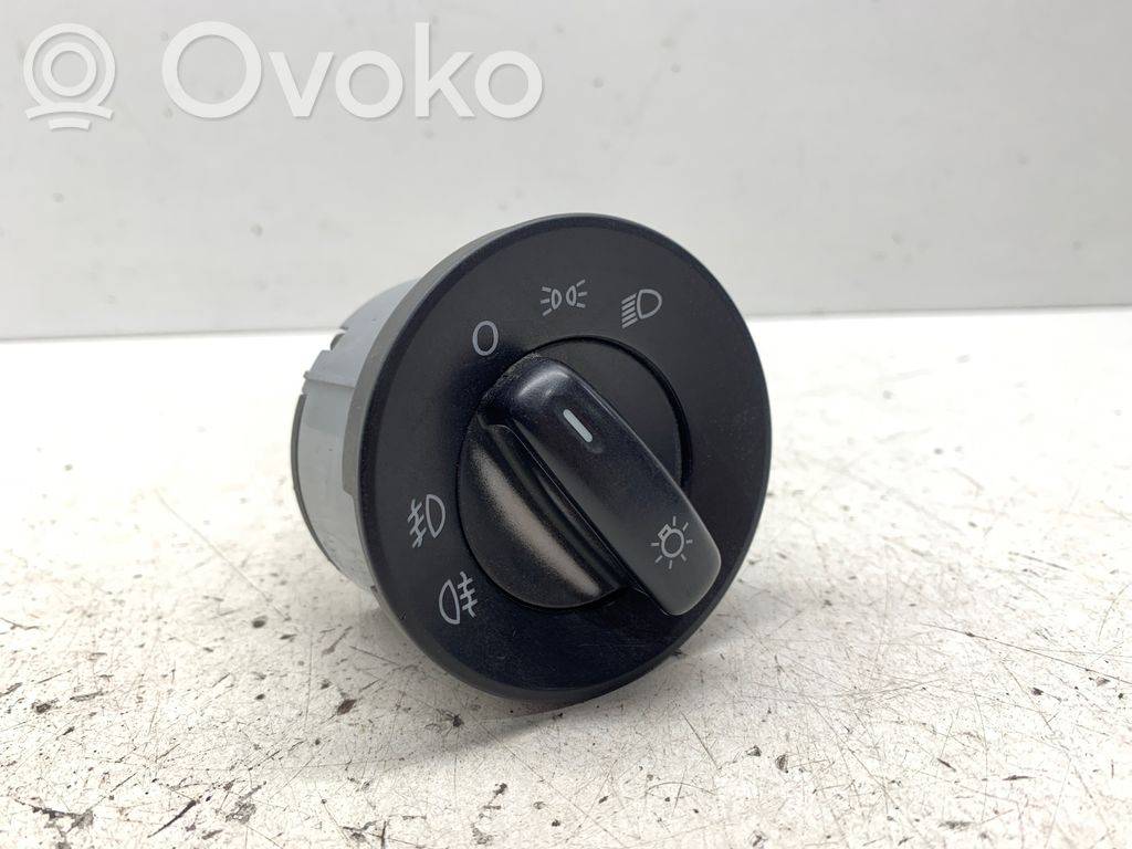 Skoda Octavia Mk2 (1Z) Interruptor de luz 