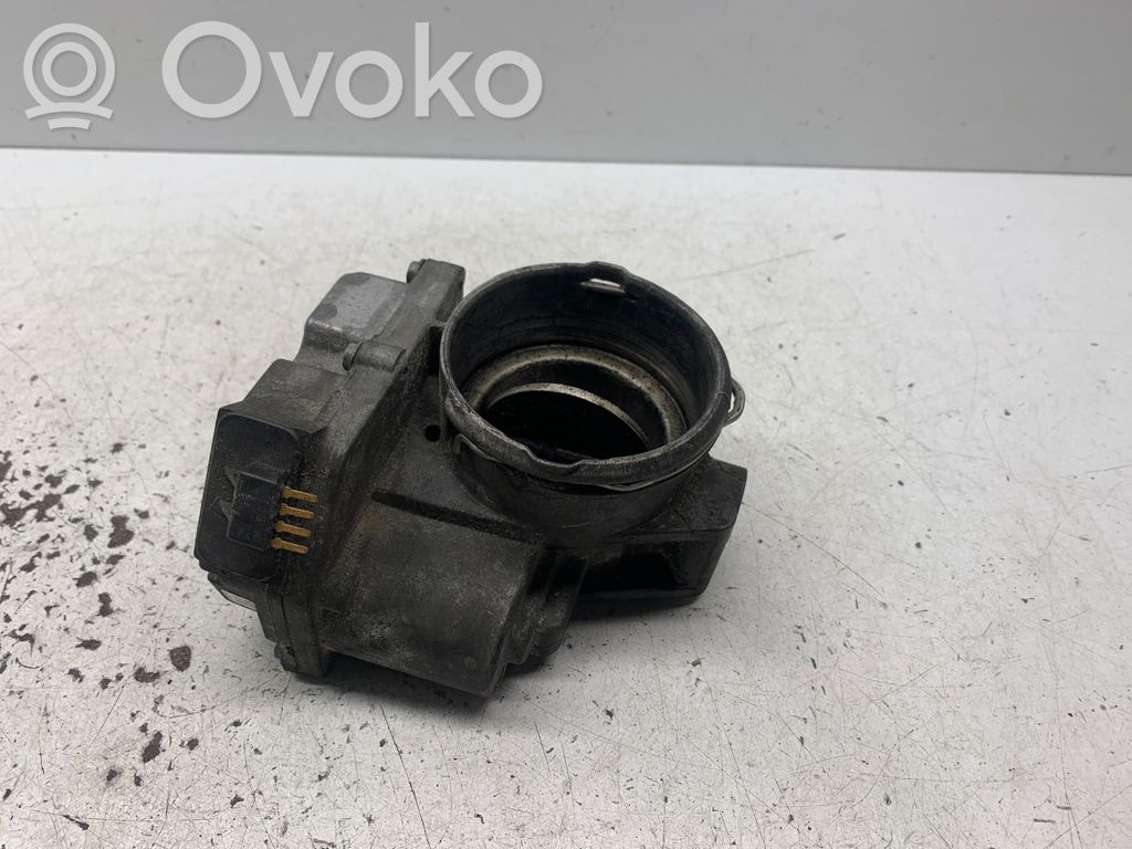 Audi A4 S4 B6 8E 8H Droseļvārsts 