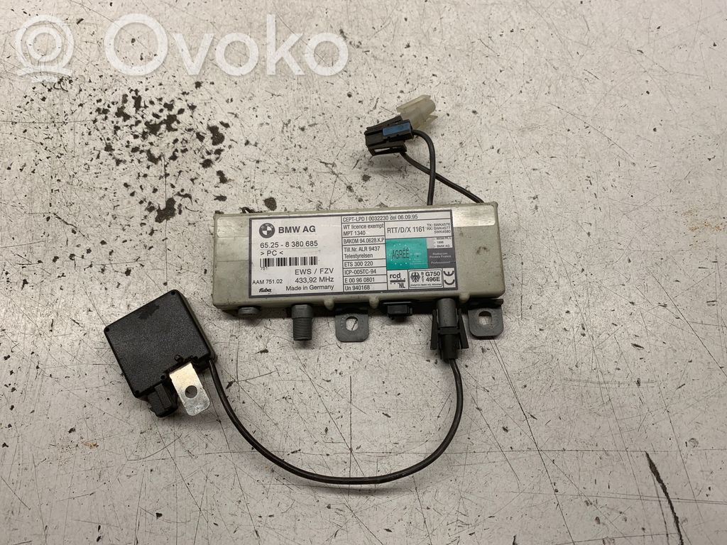 BMW 5 E39 Antenos stiprintuvas 