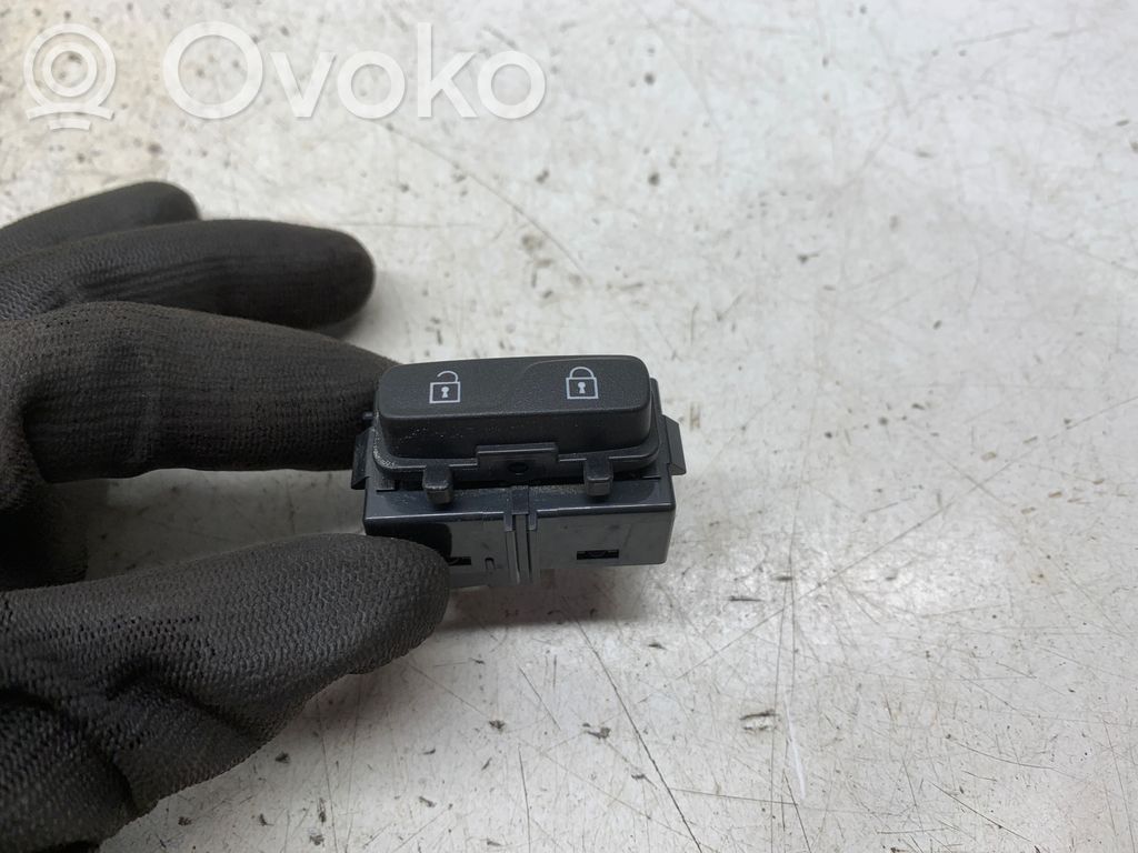 Central locking switch button   31343099,13W243