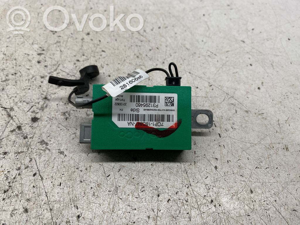 Volvo V70 Antenos stiprintuvas 