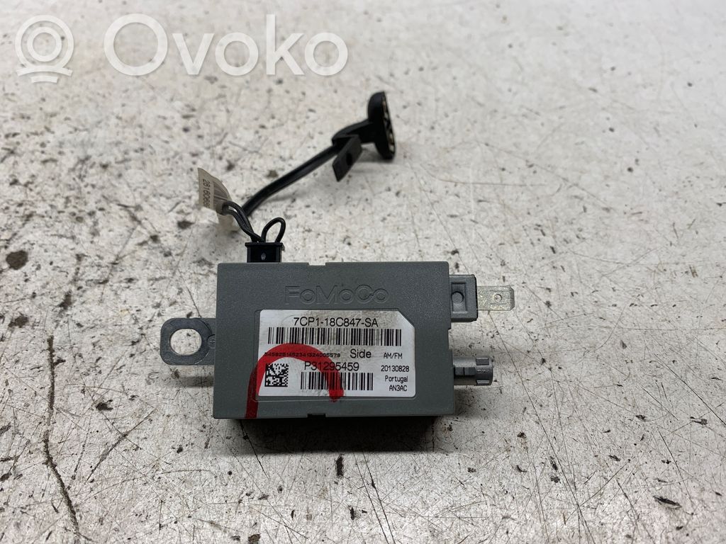 Volvo V70 Antenos stiprintuvas 