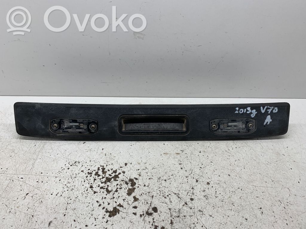 Volvo V70 Trunk door license plate light bar 