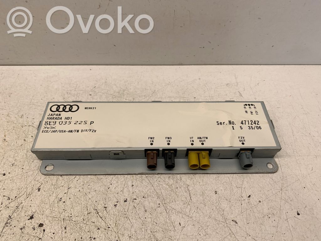 Audi A4 S4 B7 8E 8H Wzmacniacz anteny 