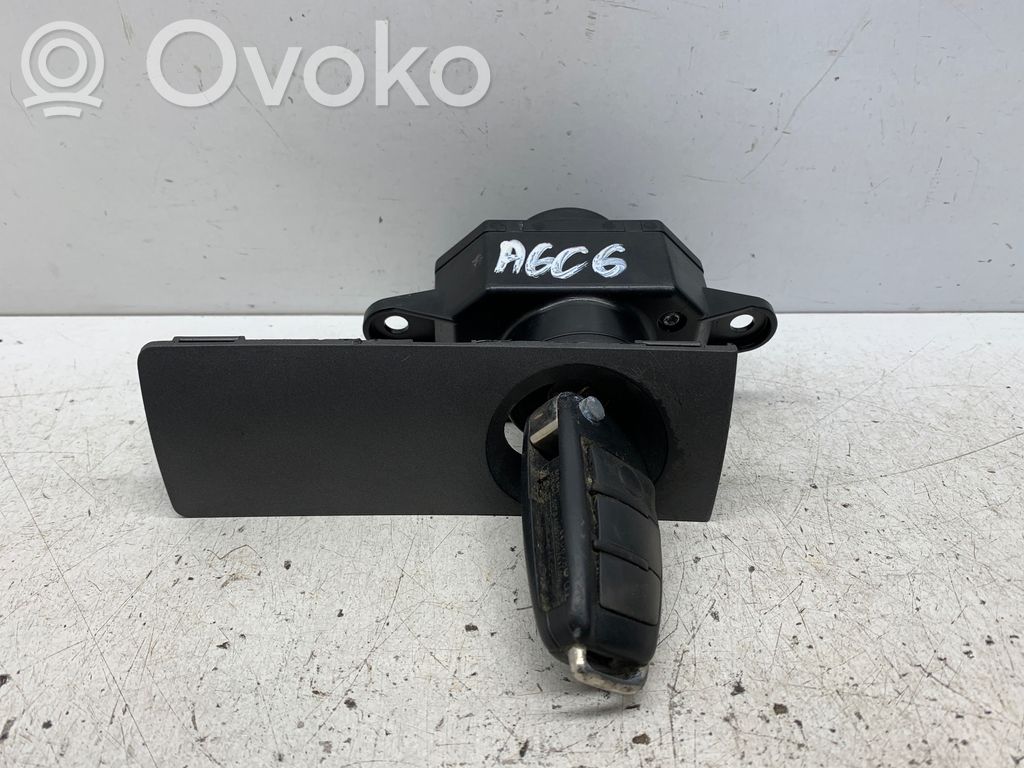 Audi A6 S6 C6 4F Užvedimo spynelė 