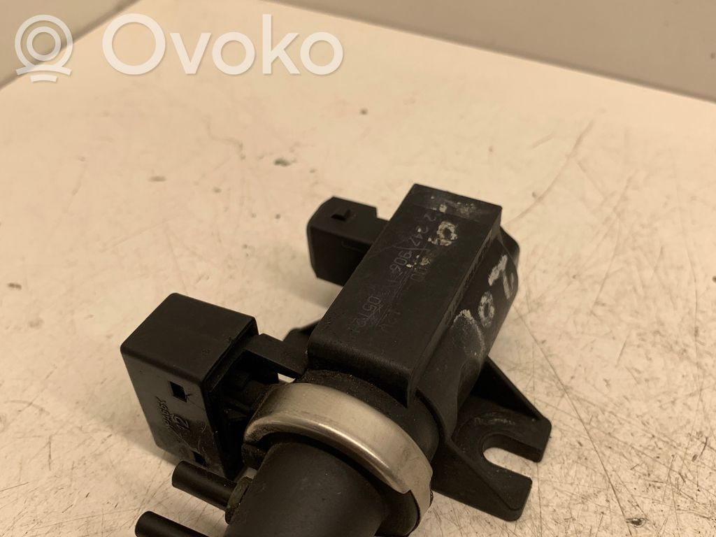 Vacuum valve   2247906,051215