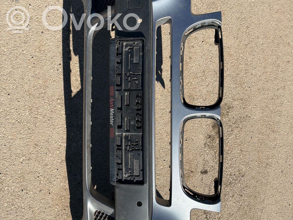 BMW X3 E83 Передний бампер 