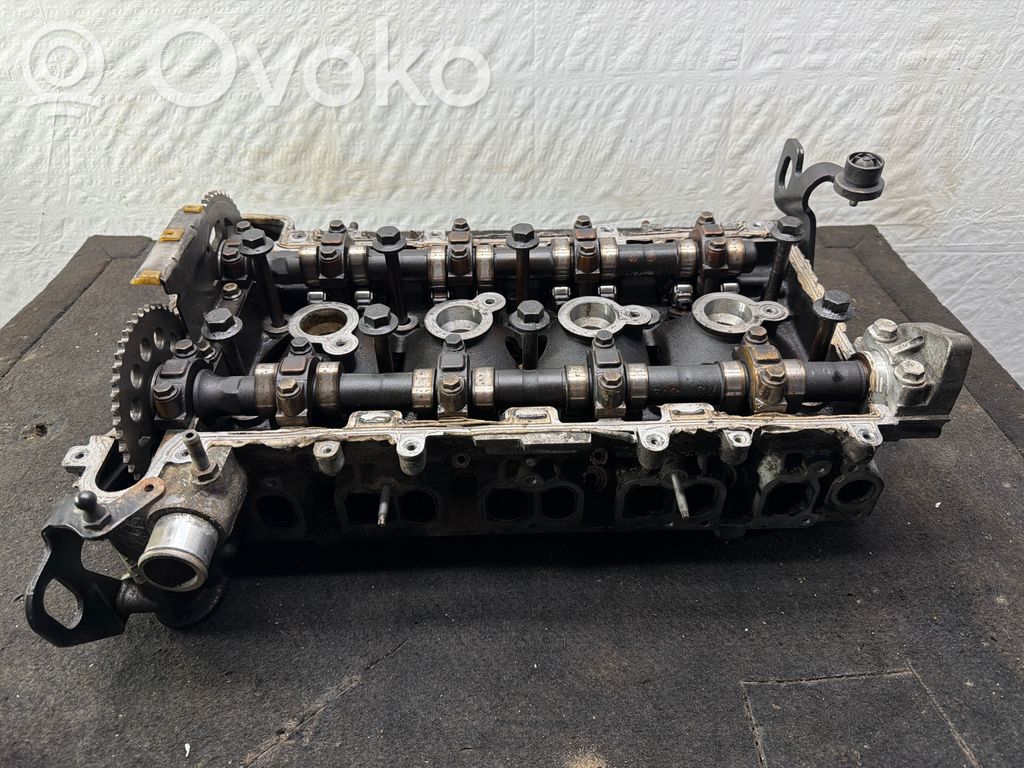 Opel Signum Engine head 