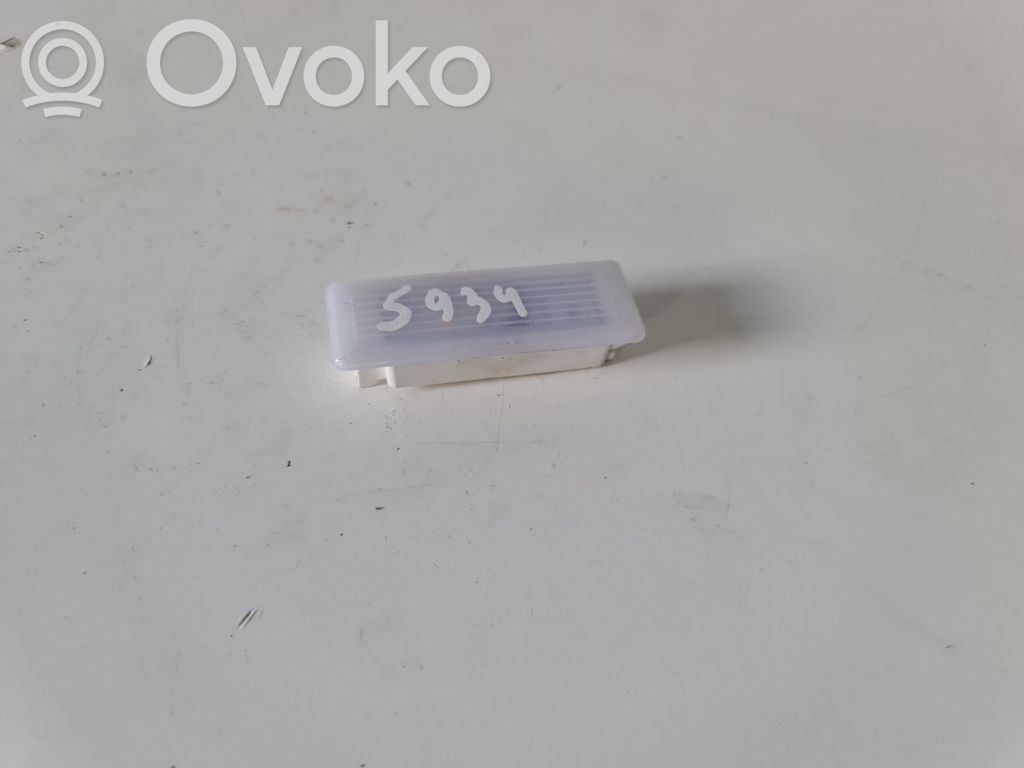 BMW 5 G30 G31 G38 Inne oświetlenie wnętrza kabiny 
