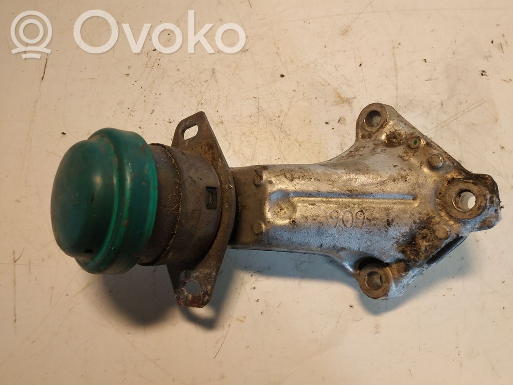 Citroen C5 Engine mount bracket 