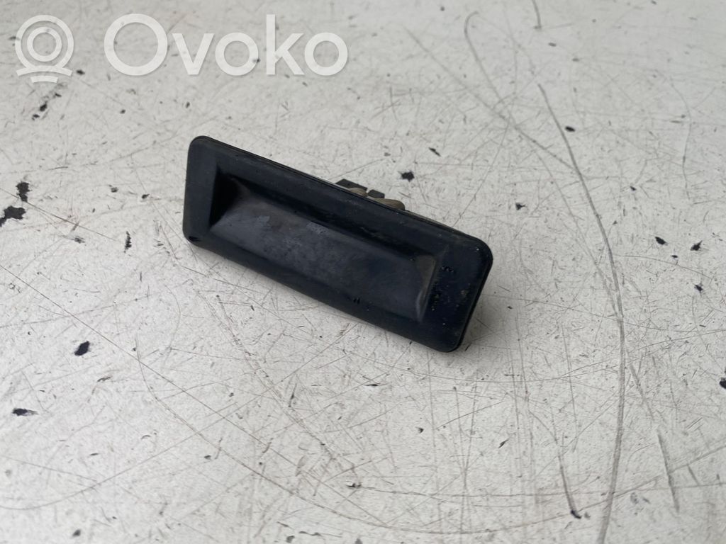 Tailgate opening switch   5J0827229