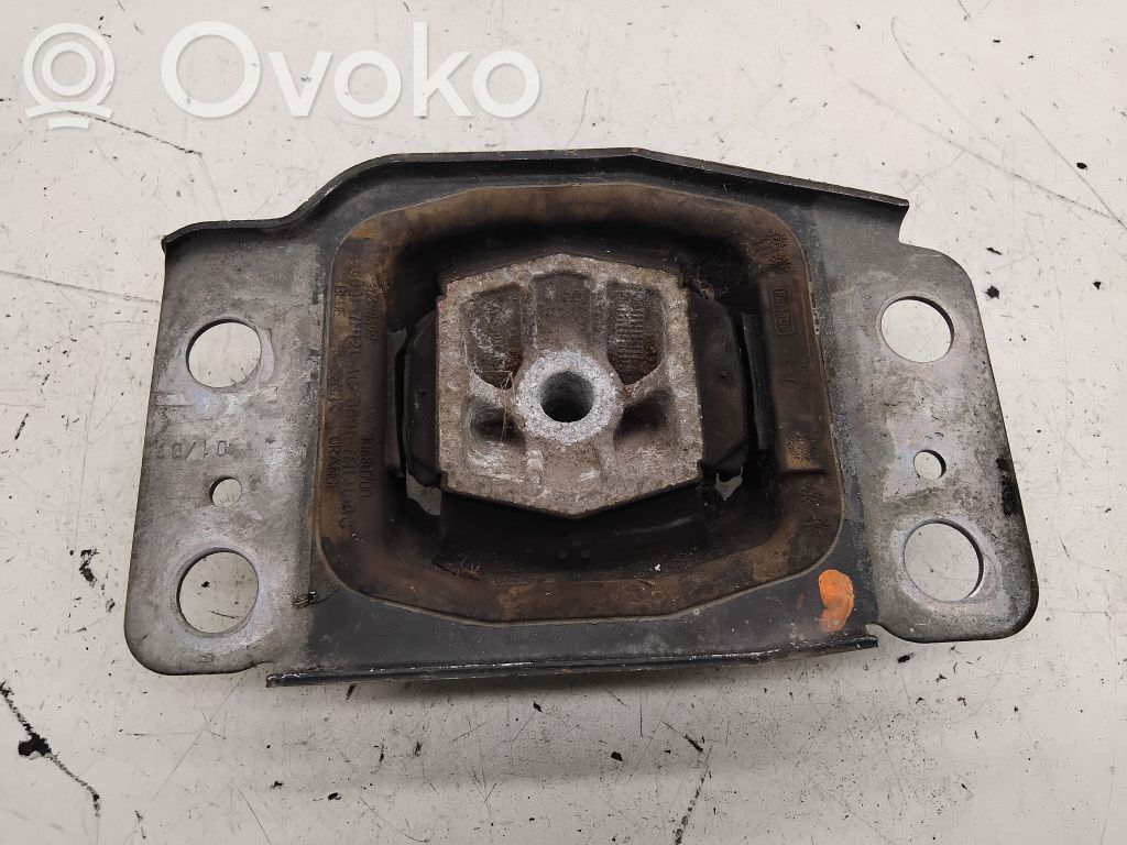 Engine mount bracket   6G917M121BC,30680700