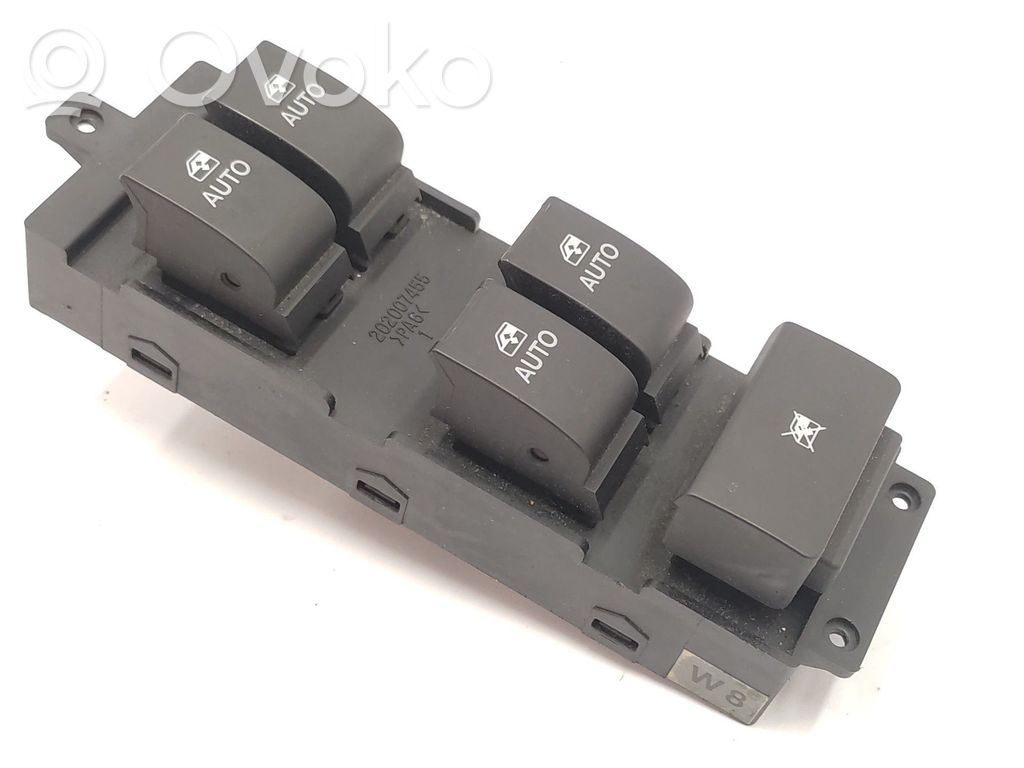 Electric window control switch   202007455,20968462