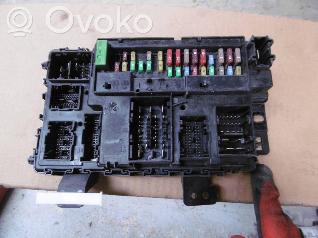 Ford Transit Skrzynka bezpieczników / Komplet 