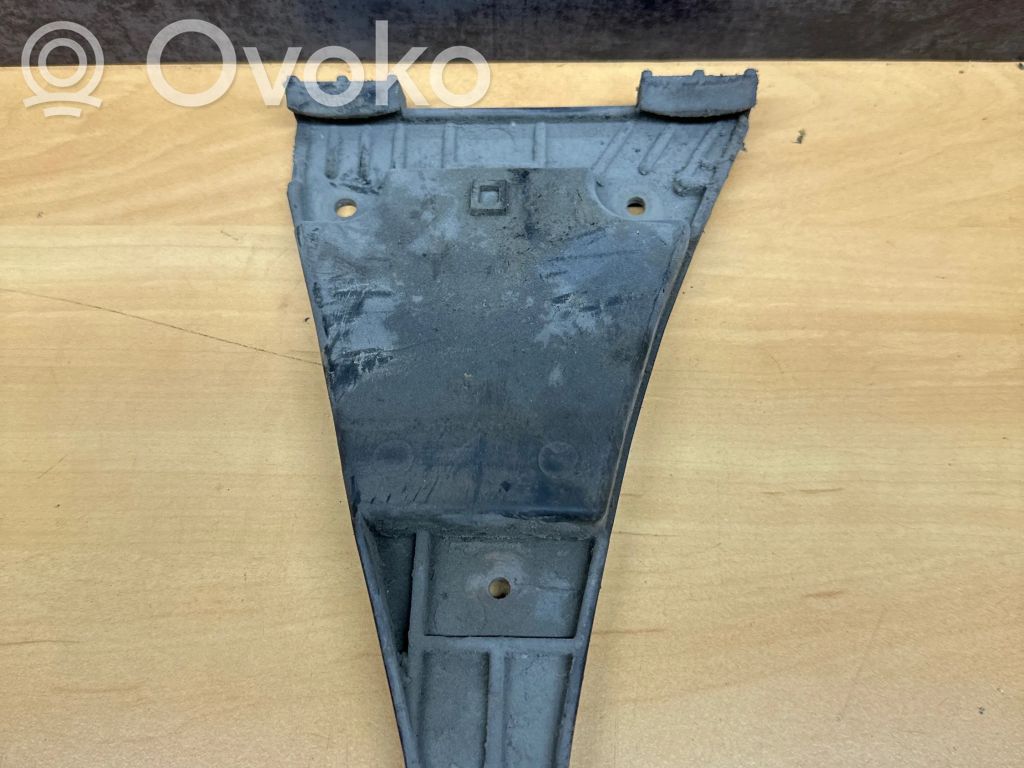 Audi A4 S4 B5 8D Soporte de montaje del parachoques trasero 