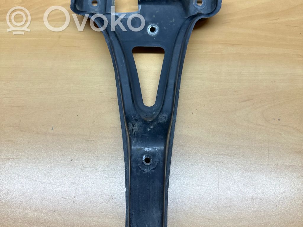 Volkswagen Golf IV Radiator mount bracket 